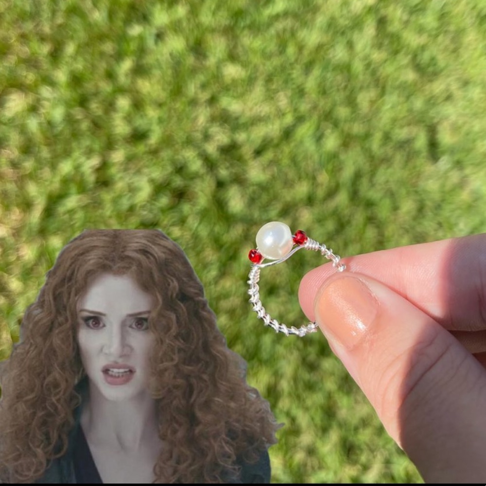 Victoria inspired ring